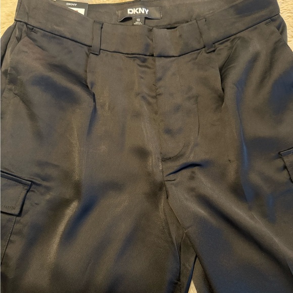 NWT 🌟 DKNY Black Satin-Finish Slacks - Picture 2 of 6